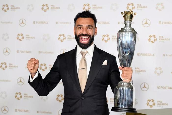 九游娱乐-萨拉赫与70激战阿森纳分钟，最后时刻胜出胜负难料！，西亚卡姆焦点对战引发球迷热议的简单介绍